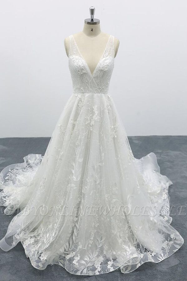 Weißes, herzförmiges, spitzes A-Linien-Hochzeitskleid im Prinzessin-Stil mit Hofschleppe
