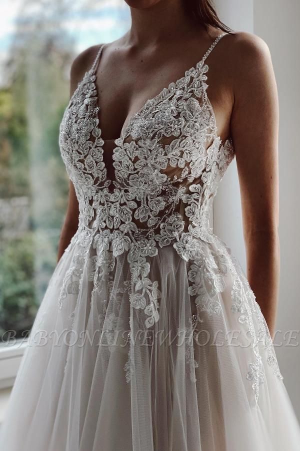 Elegant V-Neck Tulle Aline Wedding Dress Lace Appliques Bridal Dress with Straps