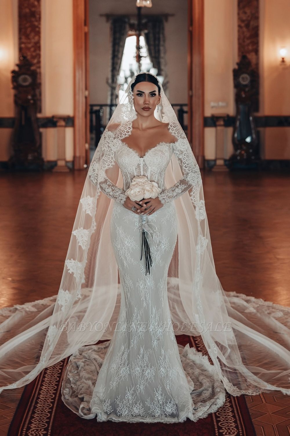 Off-the-Shoulder Applikationen Spitze Meerjungfrau Brautkleider Langarm