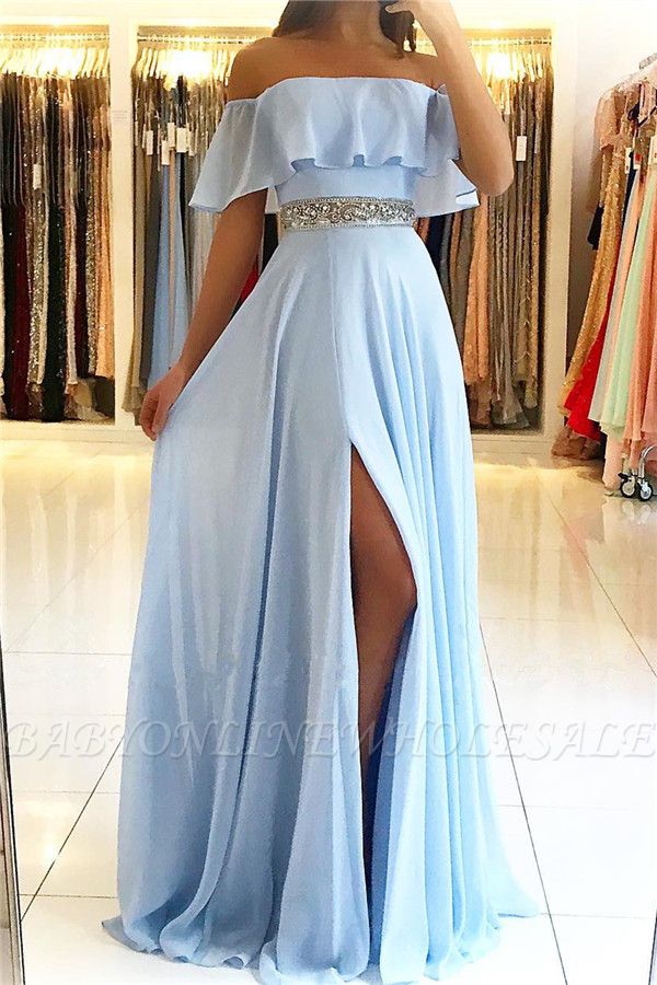 2021 robes de soirée bleu ciel sur l'épaule sexy | Mousseline de soie côté fente robes de bal bon marché avec ceinture de cristaux