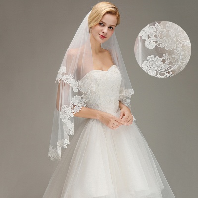 Lace Edge Wedding Veil with Comb Two Layers Tulle Bridal Veil_5