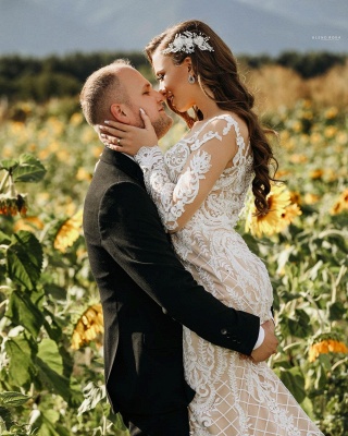 Великолепные свадебные платья русалки с длинными рукавами Белое кружевное свадебное платье с цветочными аппликациями_5