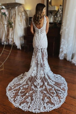 Stilvolles Meerjungfrau-Hochzeitskleid mit floraler Spitze und tiefem V-Ausschnitt, vorne geschlitztes Brautkleid_2