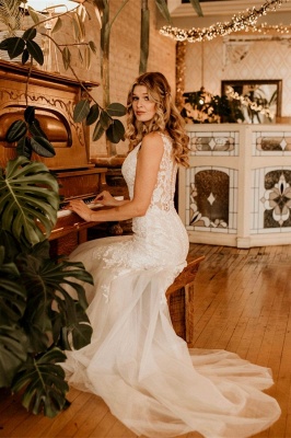 Elegant Sleeveless Straps V-neck A-Line Tulle Wedding Dress with Ruffles_5