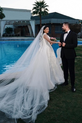 A-Line V-Neck Sleeveless Floor Length Lace Wedding Dress_2