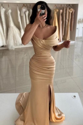 Robe de bal sirène froncée en satin à épaules dénudées avec fente sur le devant_2