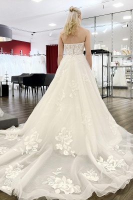 Robes de mariée uniques en dentelle sans bretelles avec appliques en cœur_2